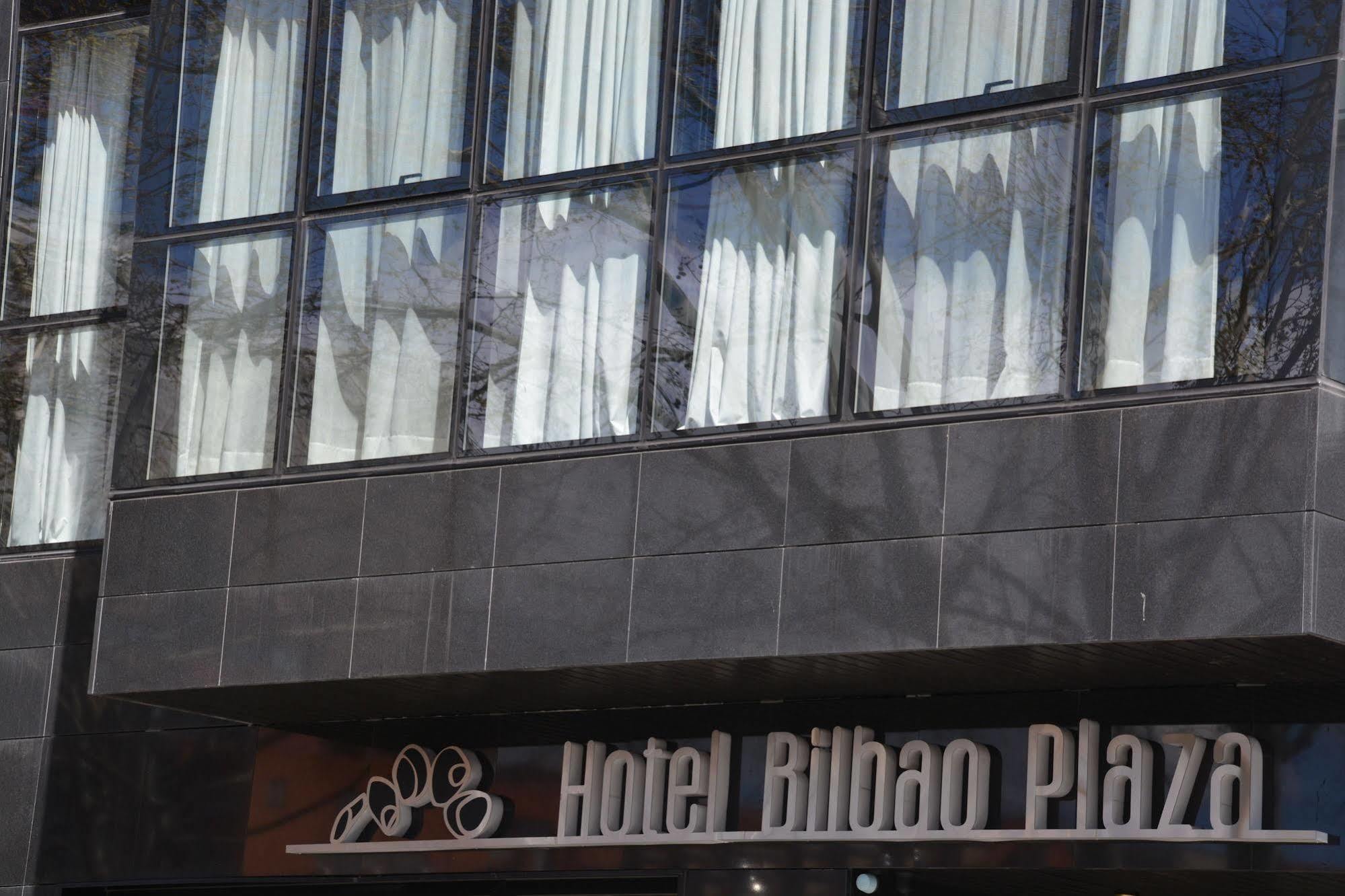 Hotel Bilbao Plaza מראה חיצוני תמונה